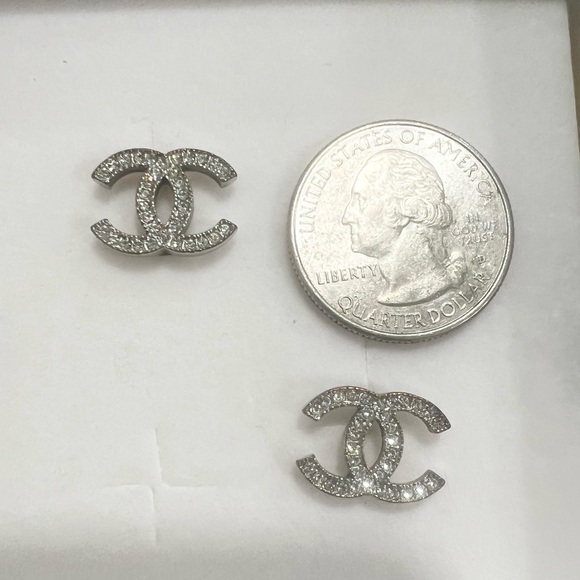 Chanel Crystals CC Silver Earrings - Picture 3 of 7